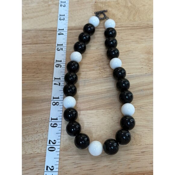 Black & White Glass Beaded Necklace With Toggle Clasp - Picture 7 of 10